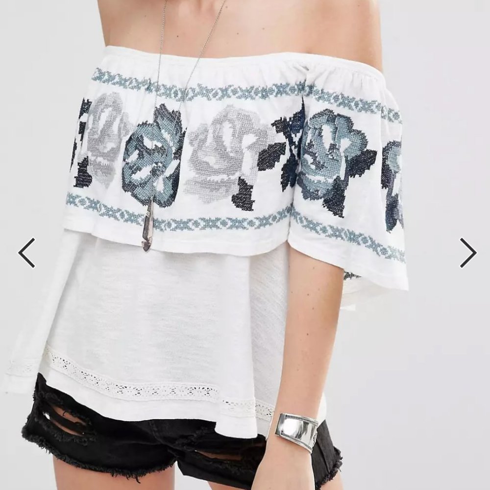 Free People To The Left Embroidered White Blue Off The Shoulder Top Size XS
